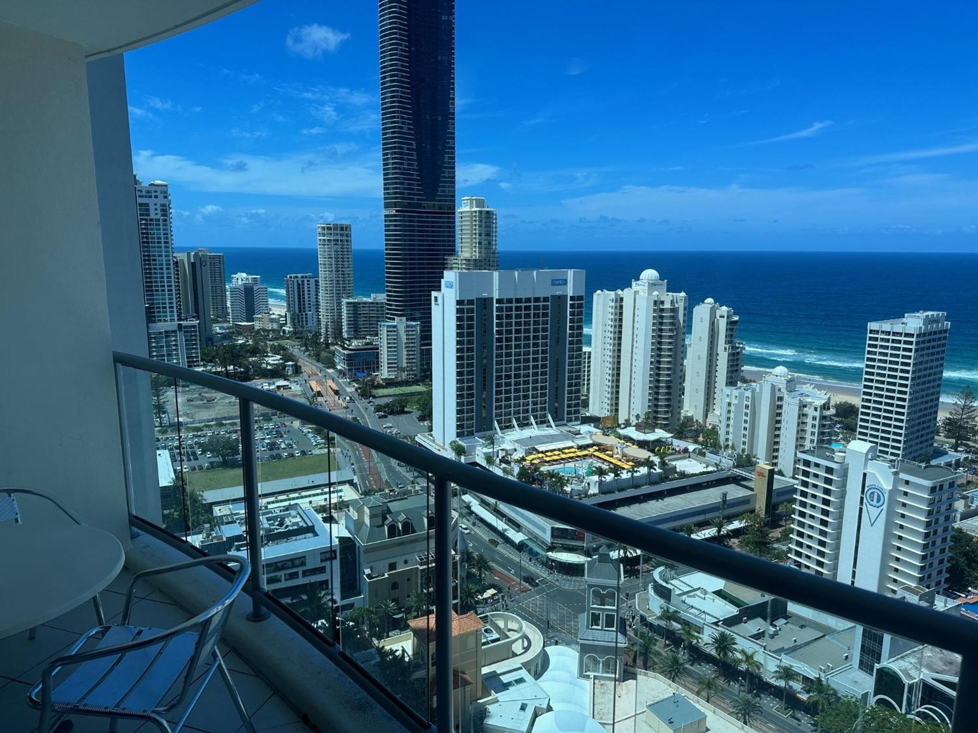 Appartamento Deluxe Chevron Renaissance Gold Coast Esterno foto