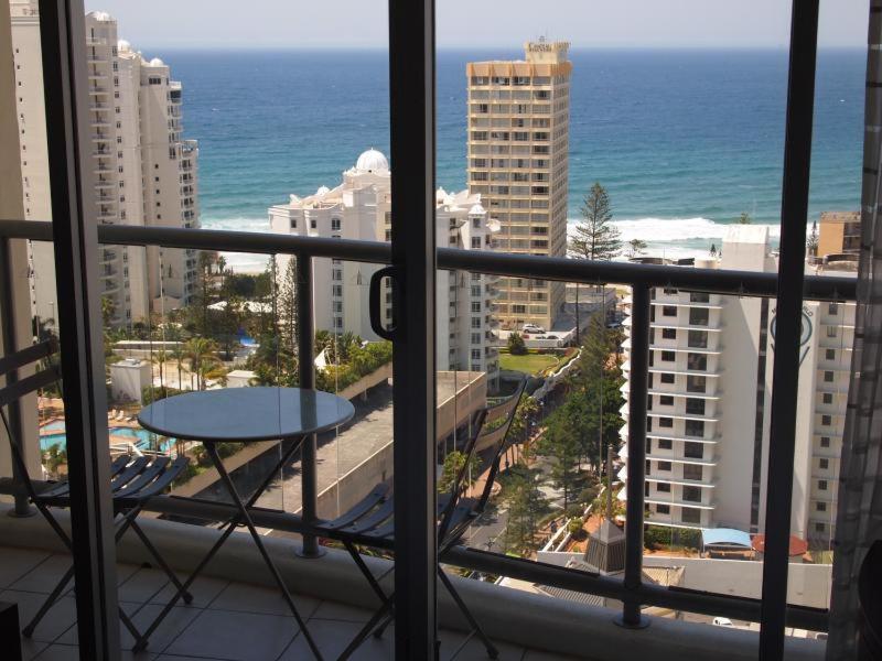 Appartamento Deluxe Chevron Renaissance Gold Coast Esterno foto